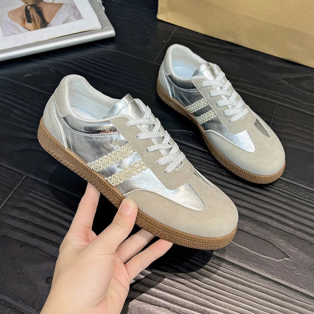 Side Striped Round Toe Contrast Sneakers