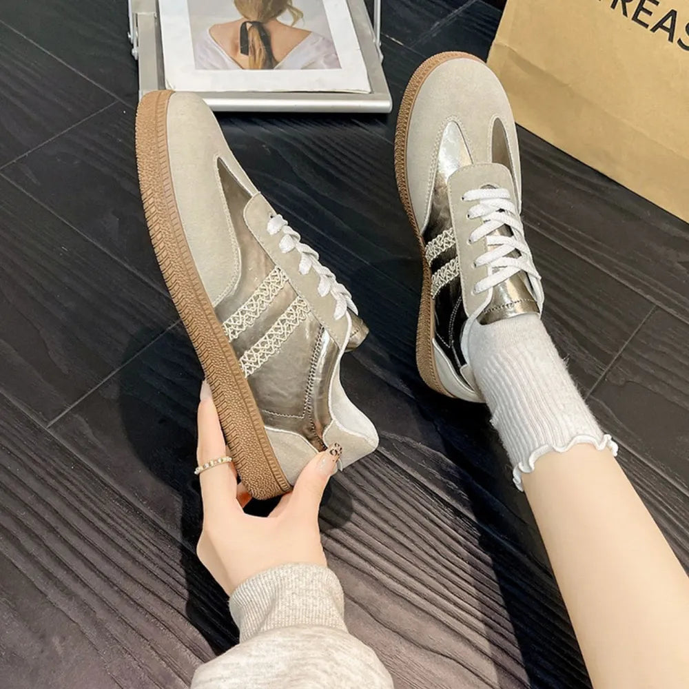 Side Striped Round Toe Contrast Sneakers