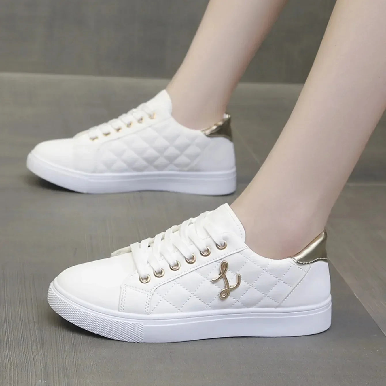 Women Sneakers 2024 Summer Fashion Breathable Shoes Woman Soft Sole Walking Sneakers Casual Women Sneaker White Sneakers Women