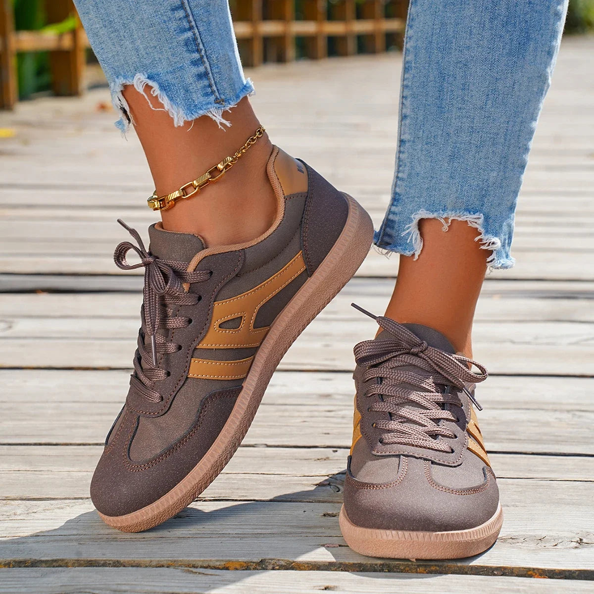 2024 New Ladies Black Sneakers Soft-soled Comfortable Shoes Women Leisure Joker Walking Shoes Tenis Feminino Zapatillas Mujer