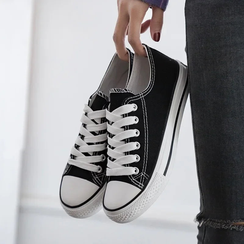 Sneakers for Women Low Top Canvas Shoes Men Fashion Durable Breathable Sneakers Slip on Casual Flats Zapatillas De Deporte