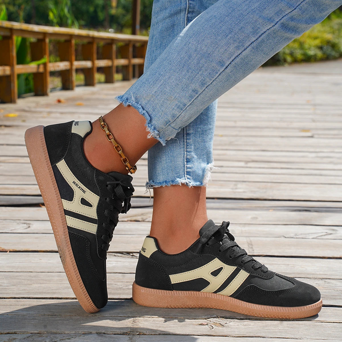2024 New Ladies Black Sneakers Soft-soled Comfortable Shoes Women Leisure Joker Walking Shoes Tenis Feminino Zapatillas Mujer