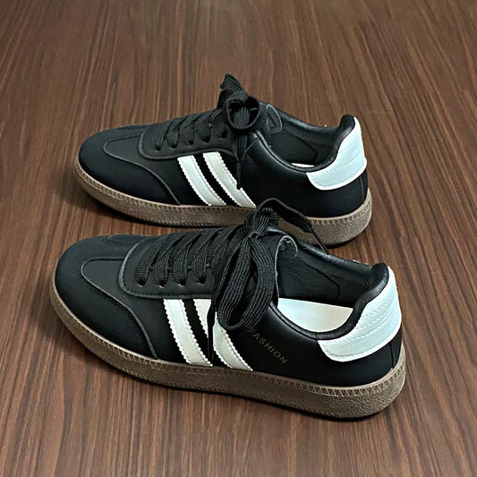 Side Striped Lace Up Round Toe Sneakers