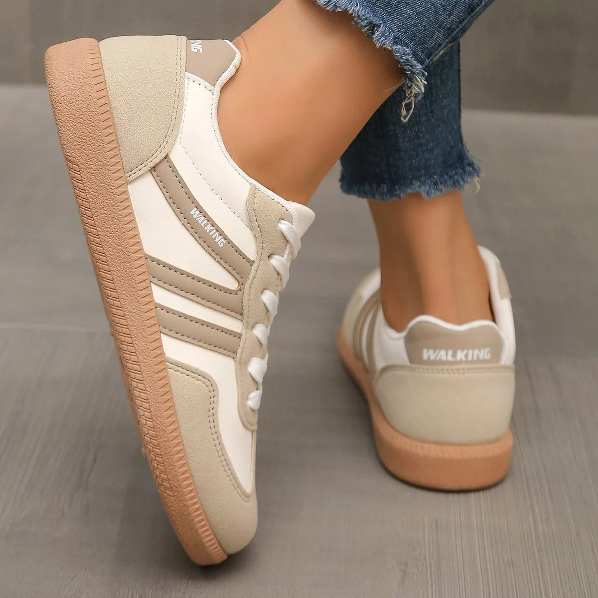 Women Sneakers 2025 Spring New Luxury Flat Loafers Comfortable Slip on Soft Female Sneakers Lightweight Outdoor Shoes for Women